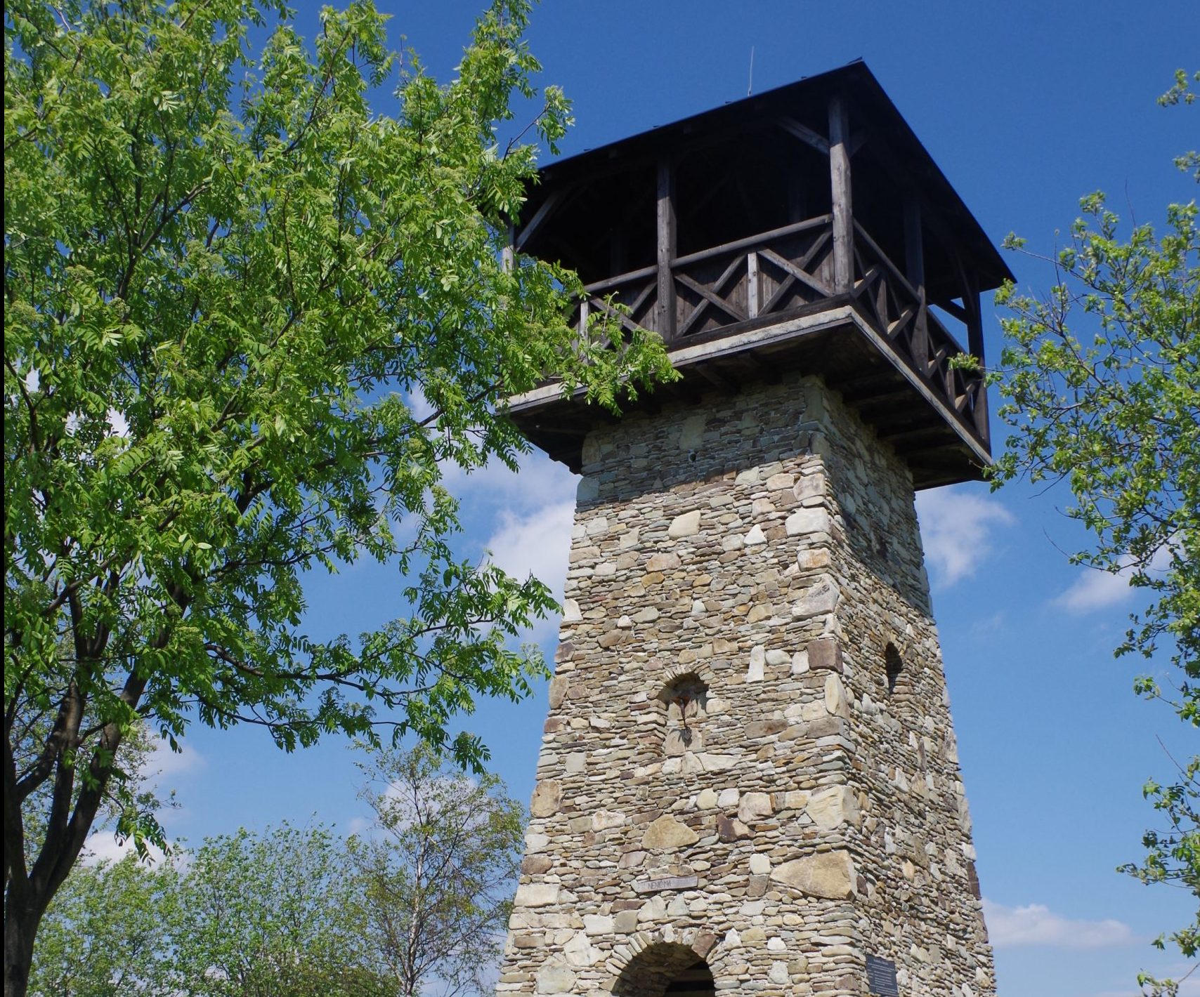 Wieża widokowa na wzgórzu Marťak